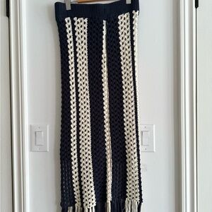 Navy and Cream Knit Scarf